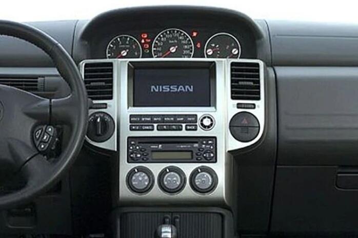Nissan X-Trail 2002-2007 factory radio